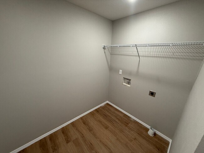 Building Photo - 3462 N Ohara Ave