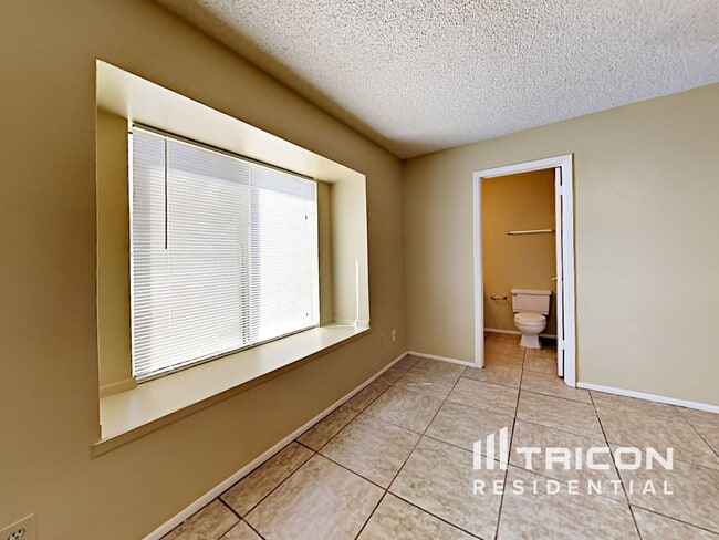 Building Photo - 8519 N 55th Ave