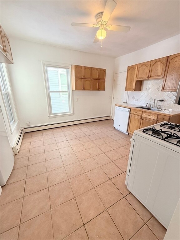 Building Photo - 11 Newton St