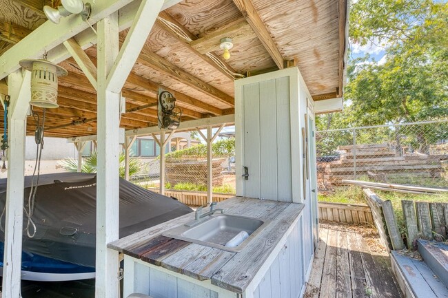 Building Photo - 303 Granite Shoals Ln