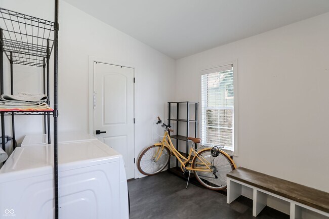 Building Photo - 1306 S East St