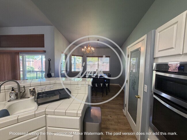 Building Photo - Beautiful 4 Bedroom Home in Carson City