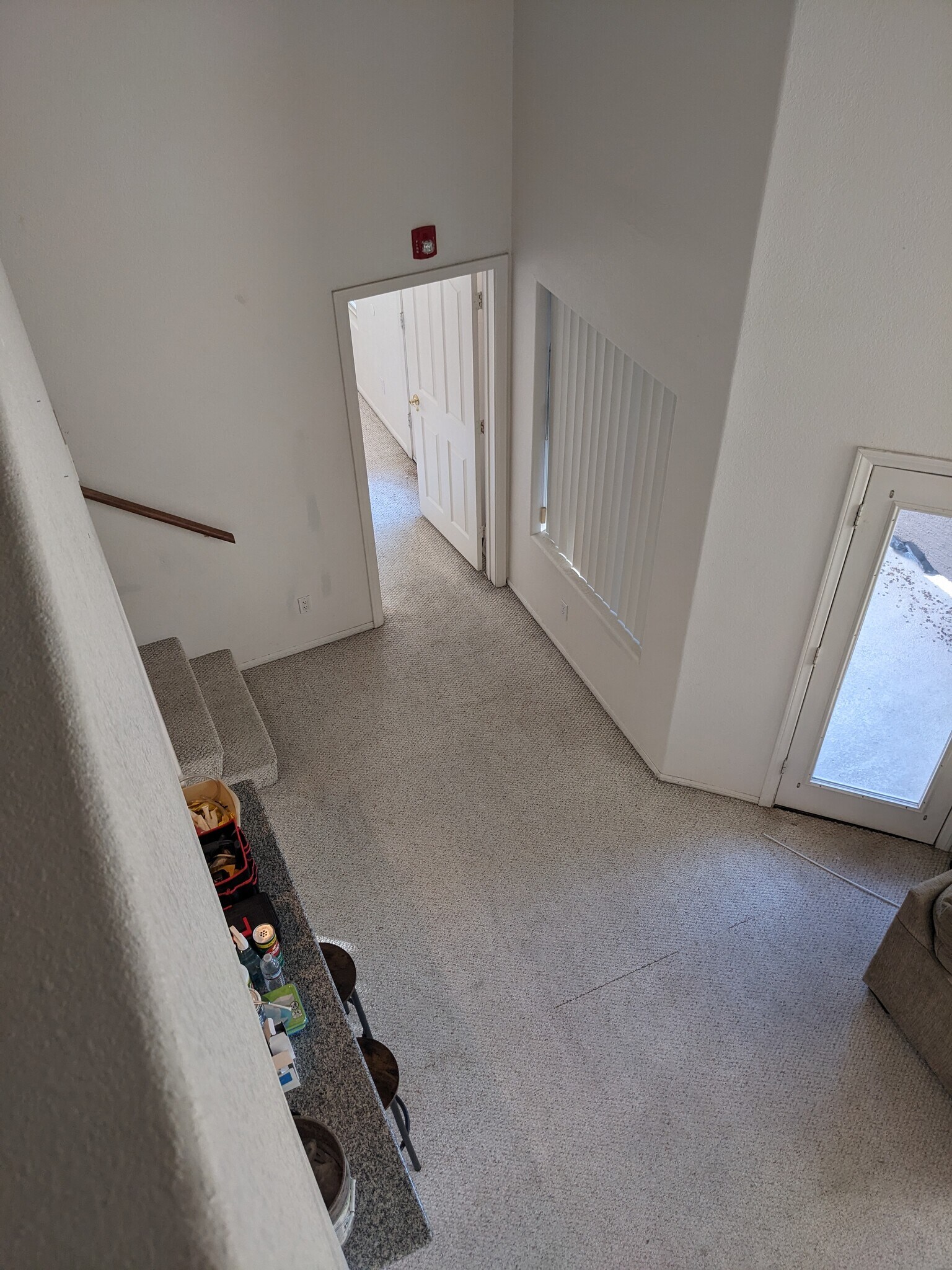 Building Photo - 701 Capri Dr