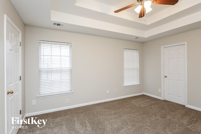 Building Photo - 9435 Waldrip Rd