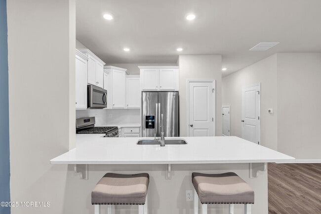 Building Photo - 19 Katherine Dr