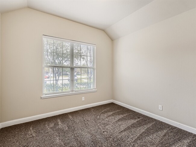 Building Photo - 18839 Fox Kestrel Trl