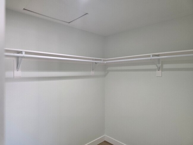 Building Photo - Fully Remodeled 4-Bedroom, 3-Bath Rental H...