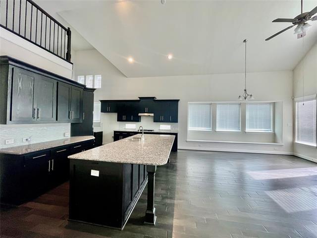 Building Photo - 507 Stone Oak Ln