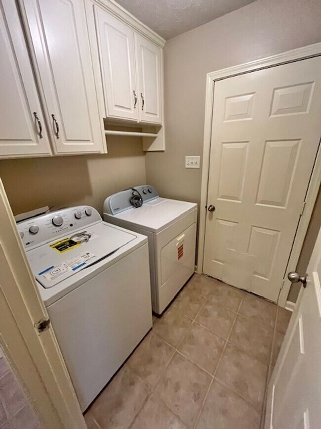 Building Photo - Nice 3 bedroom 2 bathroom Cabot, Arkansas Home