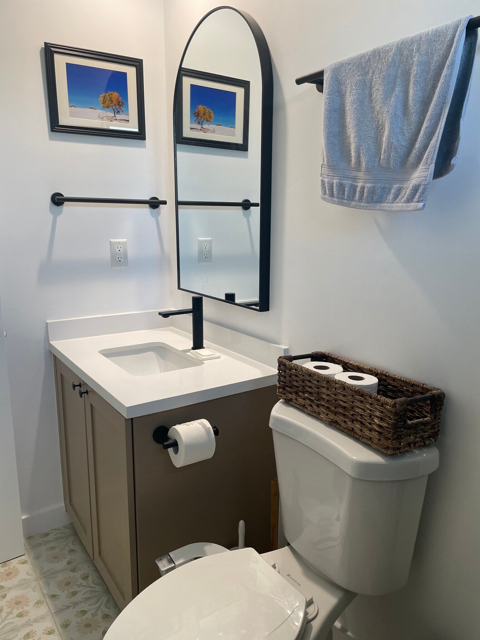 Building Photo - 5323 Templeton St