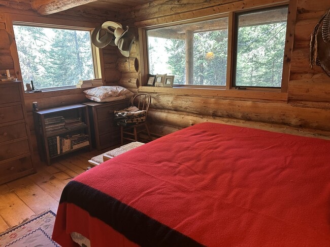 Building Photo - 6550 Lodgepole Trail