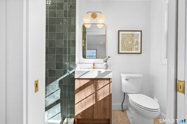 Building Photo - 8 Millard St