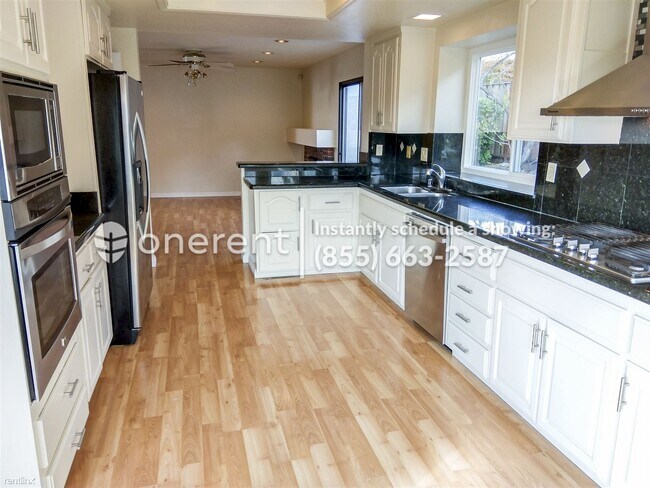 Building Photo - 2030 Laurel Canyon Ct