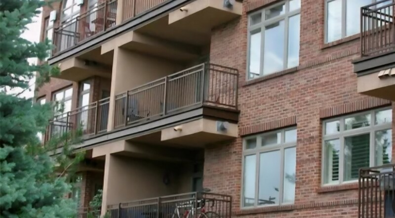 Building Photo - 2700 E Cherry Creek S Dr