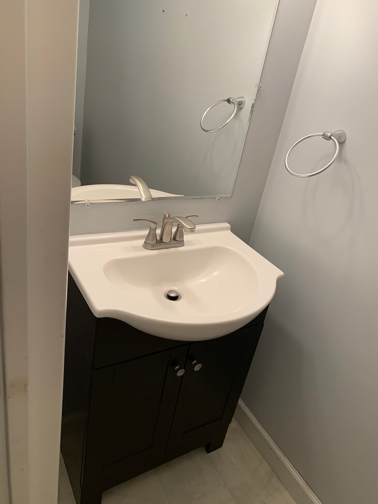 Building Photo - 231 Canal Park Dr