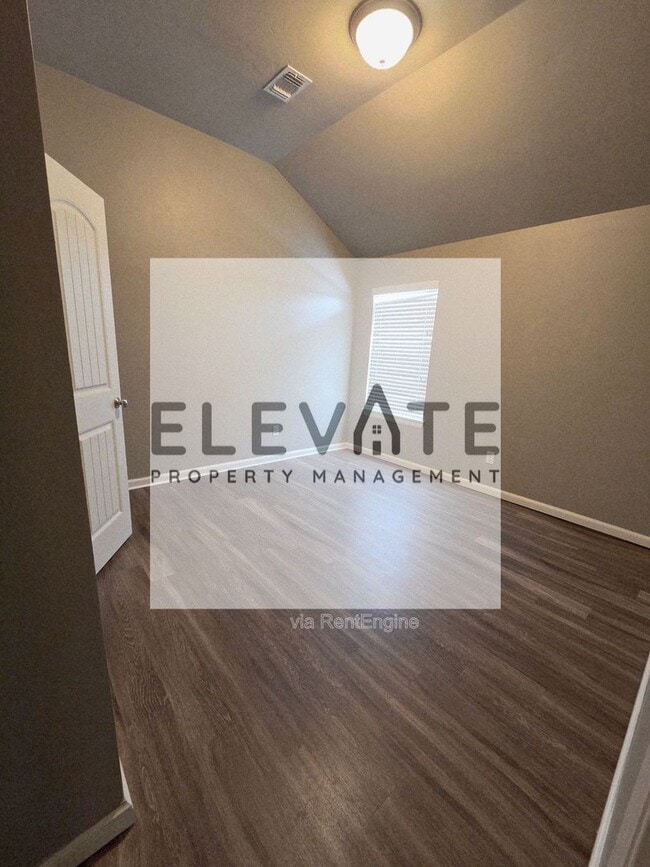 Building Photo - 10604 NW 21st St