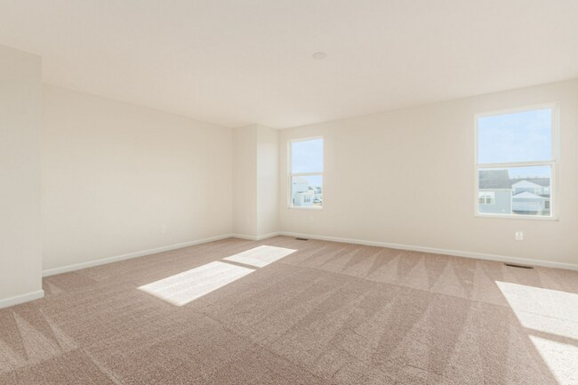 Building Photo - 317 Raccoon Ave