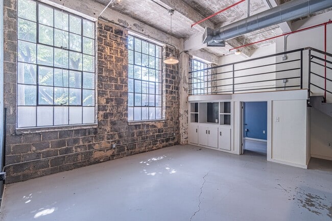 Building Photo - Authentic Loft Living w/ views of Ponce Ci...