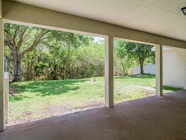 Building Photo - 113 Stony Point Dr