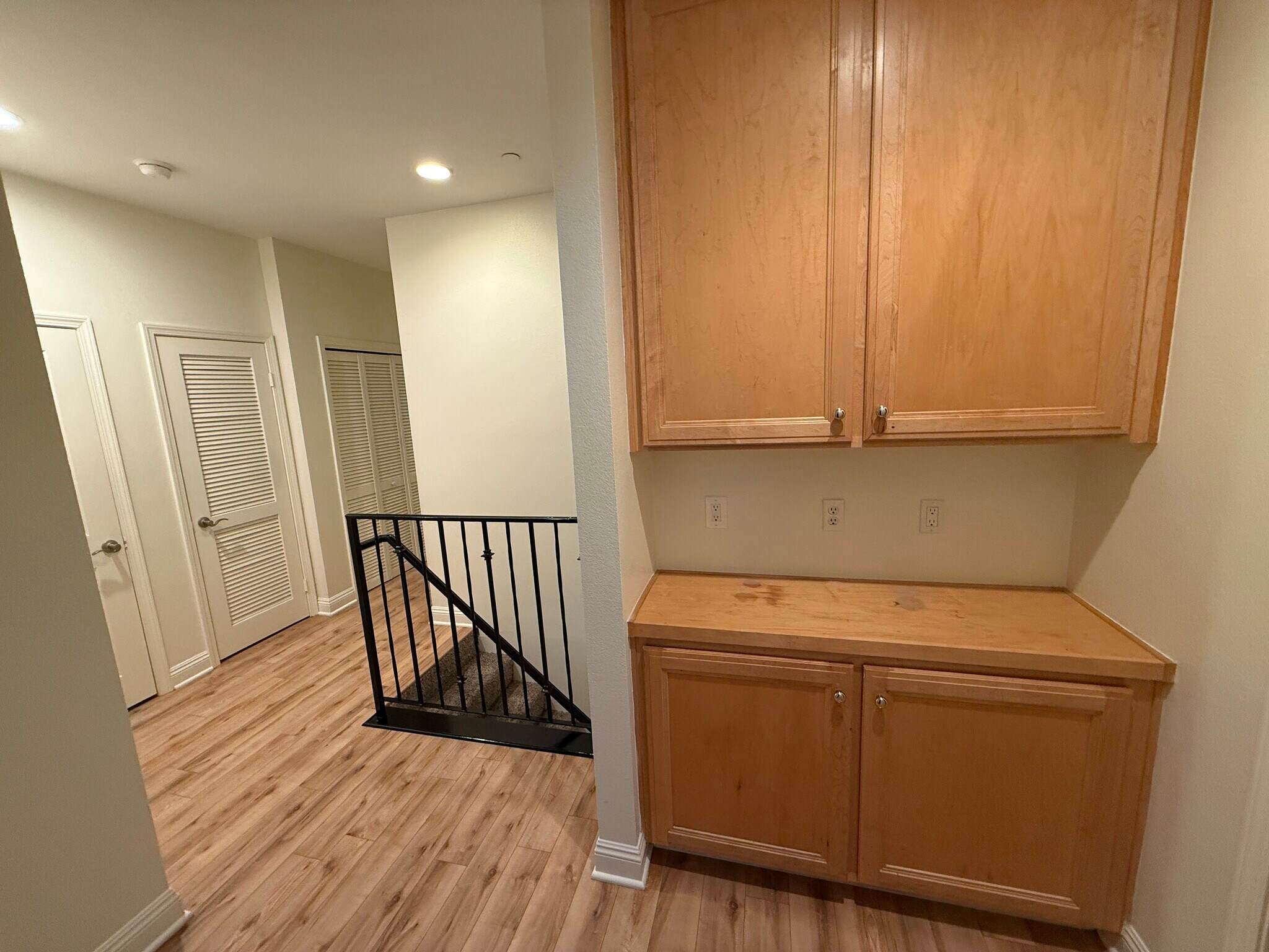 Building Photo - 7132 Farralone Ave