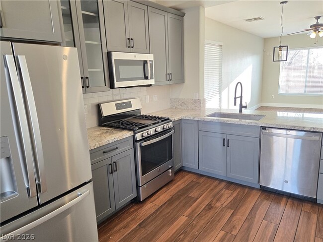 Building Photo - 8212 Annual Ridge St