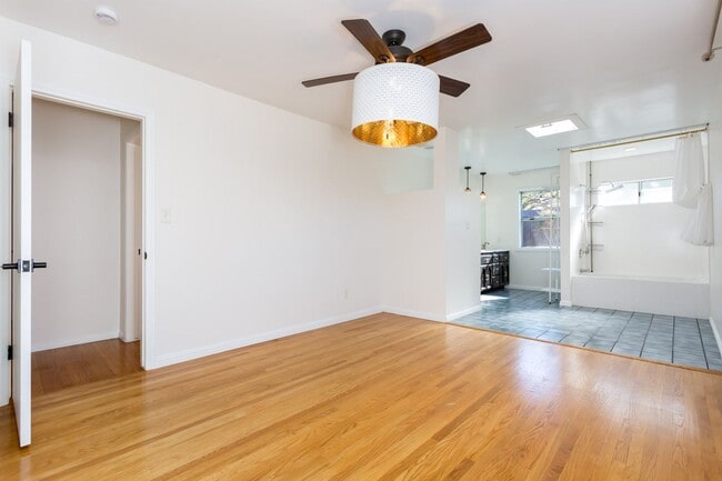 Building Photo - Upgraded Single Family Home in Allied Gardens!