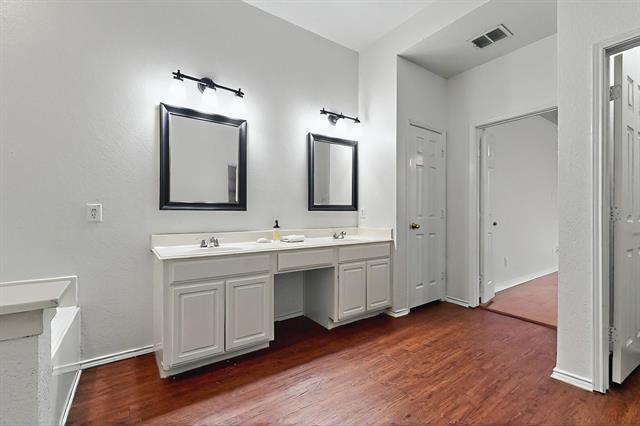 Building Photo - 3405 Longneedle Ln