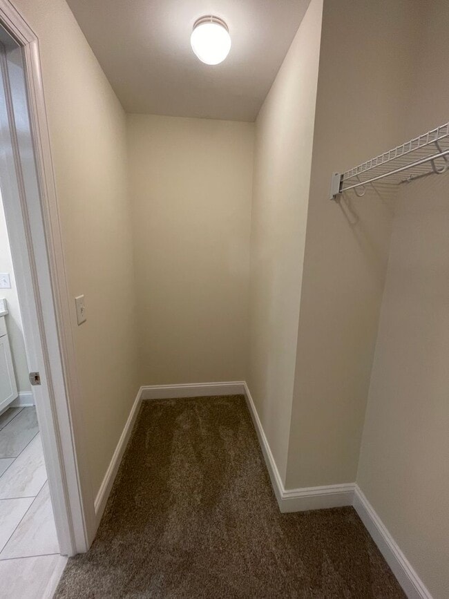 Building Photo - Long-Term Rental in Manteo – 3BR/2BA Moder...