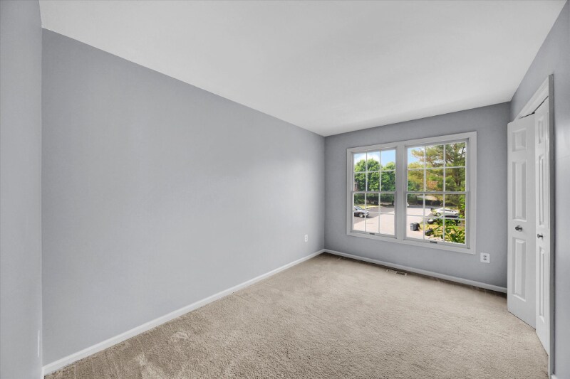 Building Photo - 27 Preakness Ct