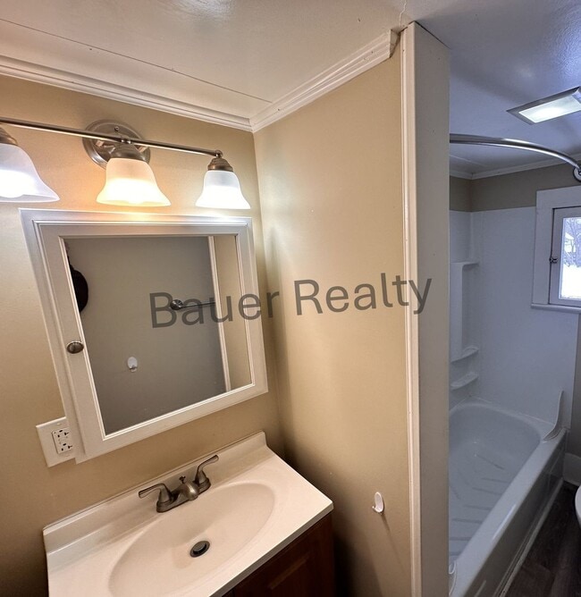 Building Photo - Renovated Two Bedroom Home