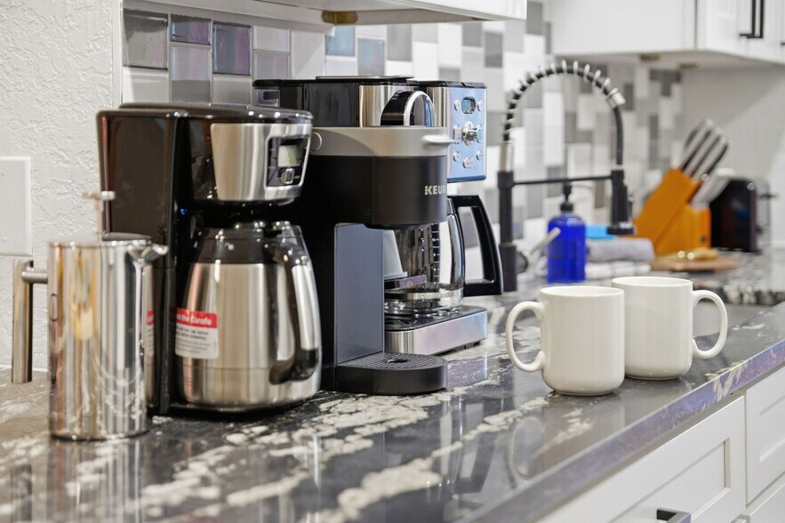 Building Photo - 1628 12th St SW