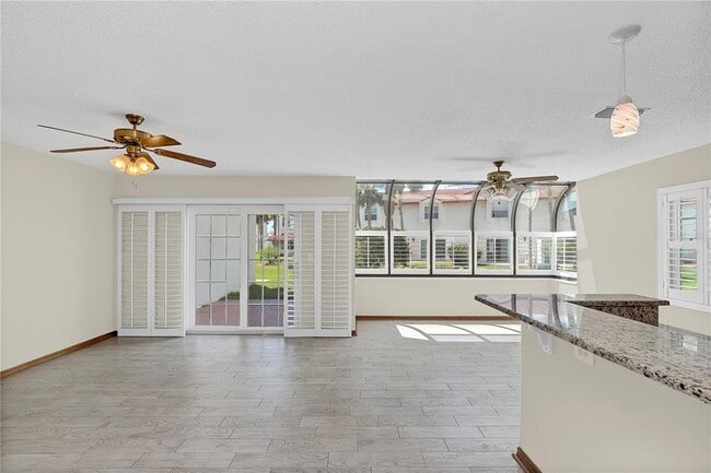 Building Photo - 136 Florida Shores Blvd