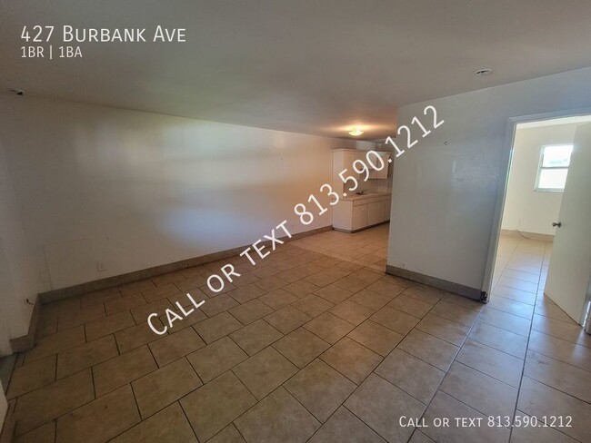 Building Photo - 1 bed 1 bath Cute Lakeland Apartment