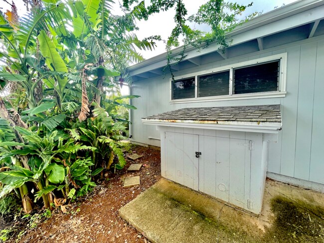 Building Photo - 1508 Keolu Dr