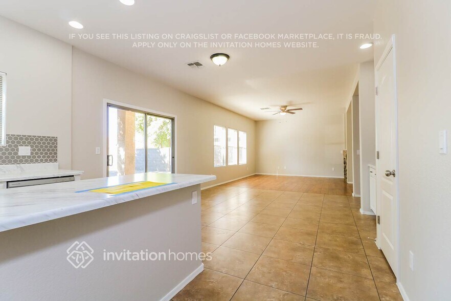 Building Photo - 2437 W Spencer Run