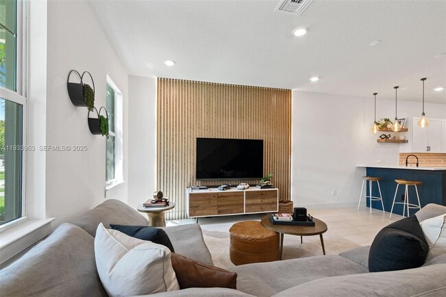 Building Photo - 5180 Eucalyptus Dr