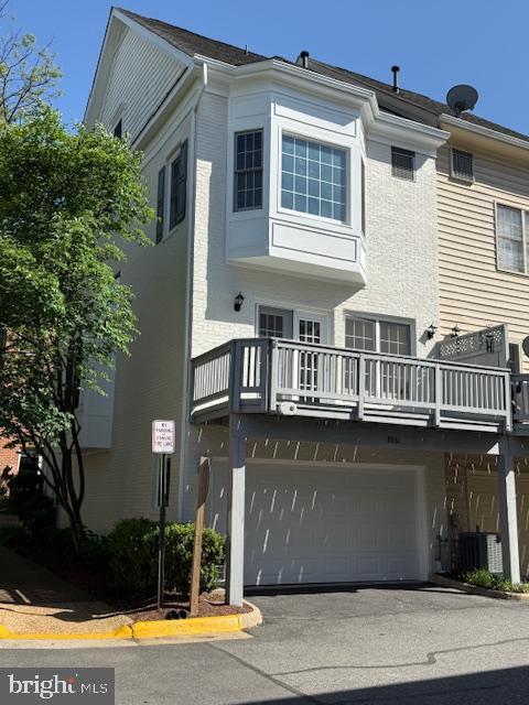 Building Photo - 8861 Ashgrove House Ln