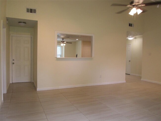 Building Photo - 66 Ranch House Loop