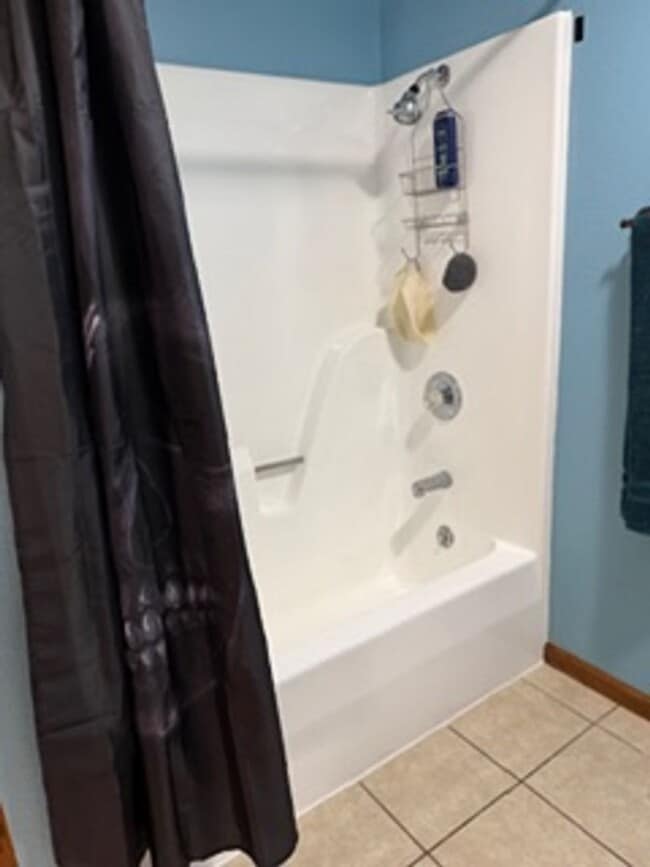 Building Photo - Beautiful county setting