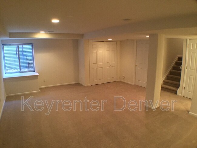 Building Photo - 8014 E Fairmount Dr