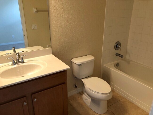 Building Photo - Stoneybrook 4BR/3BA Single Family Home in ...
