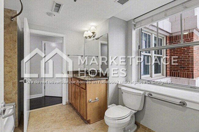 Building Photo - 525 W Lafayette Blvd