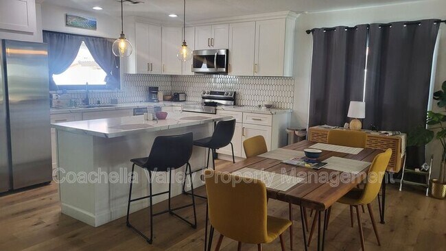 Building Photo - 52170 Avenida Ramirez