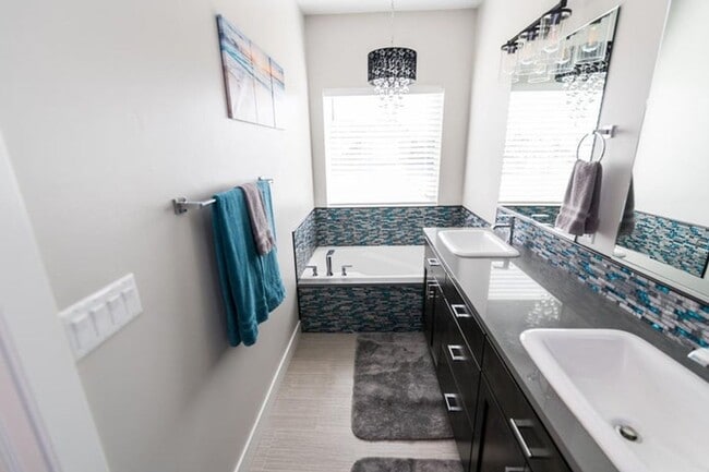 Building Photo - 4 Bed - 2.5 Bath Single Family Home Cimarr...