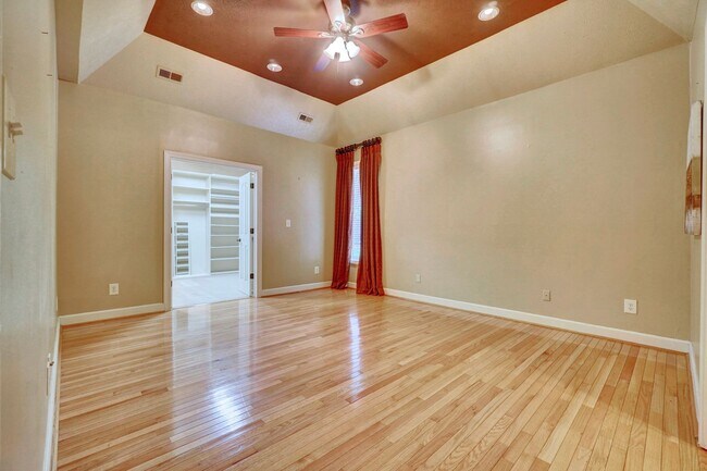 Building Photo - 1700 Jermyn Ln