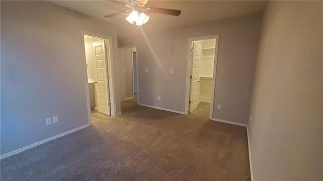 Building Photo - 1242 N Sicily Ln