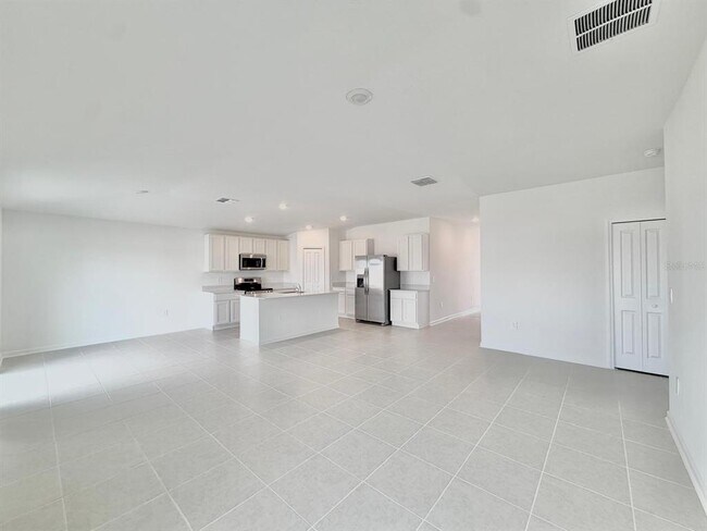 Building Photo - 4746 Katrina Dr