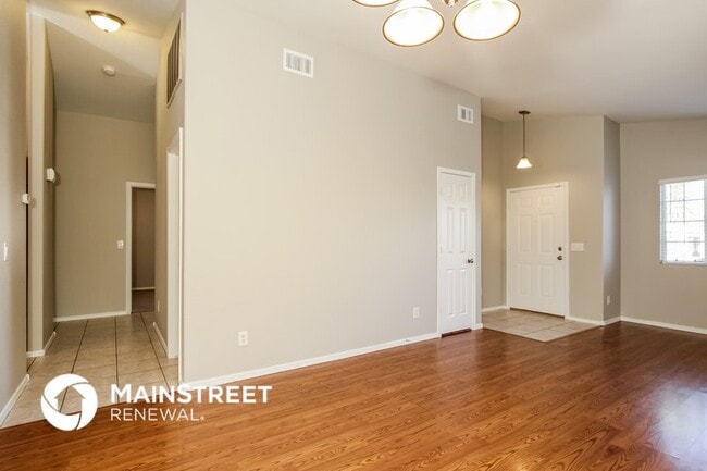 Building Photo - 7351 W Eugie Ave