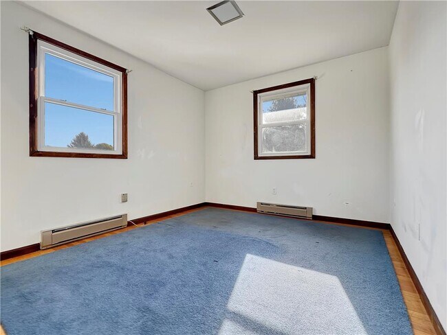 Building Photo - 3722 Hecktown Rd