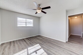 Building Photo - Newly renovated 3 bed / 2 Bath in Tulsa! A...